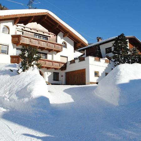 Apartment Maierhof Флирш Экстерьер фото
